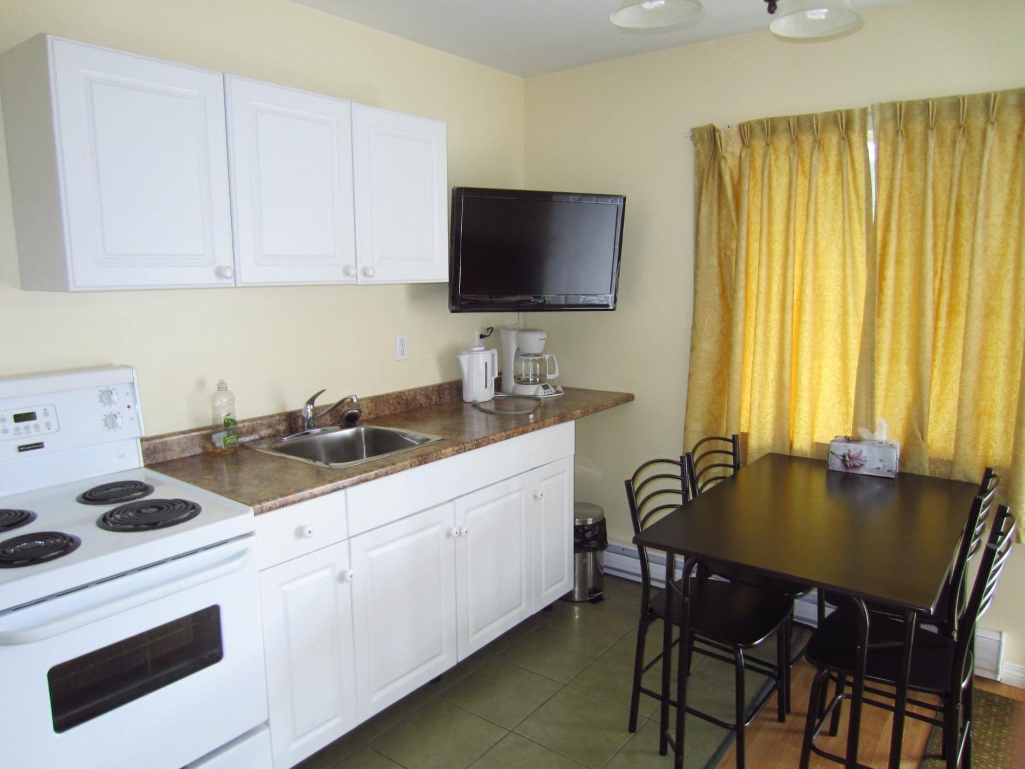 Black Sea Motel Penticton Ngoại thất bức ảnh