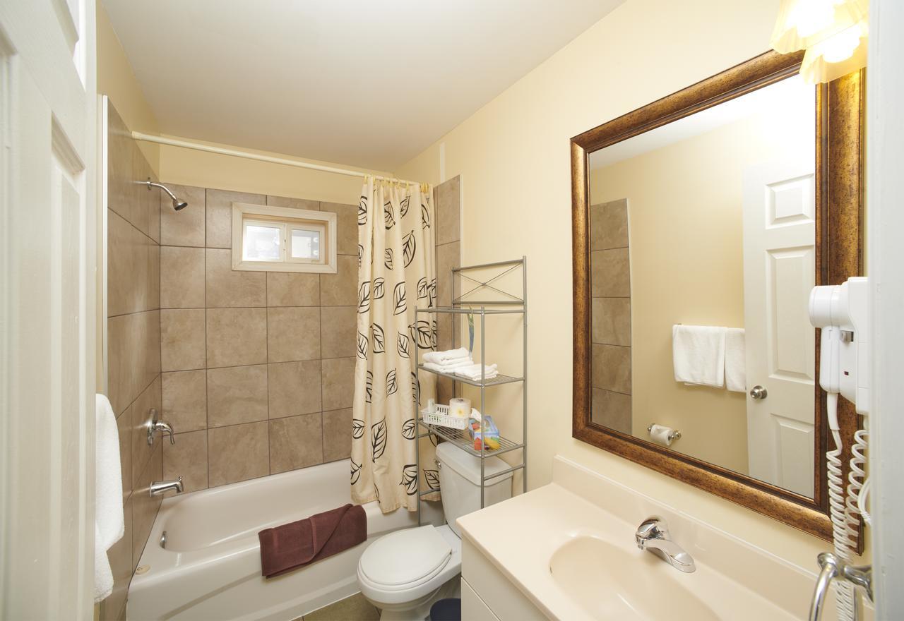 Black Sea Motel Penticton Ngoại thất bức ảnh