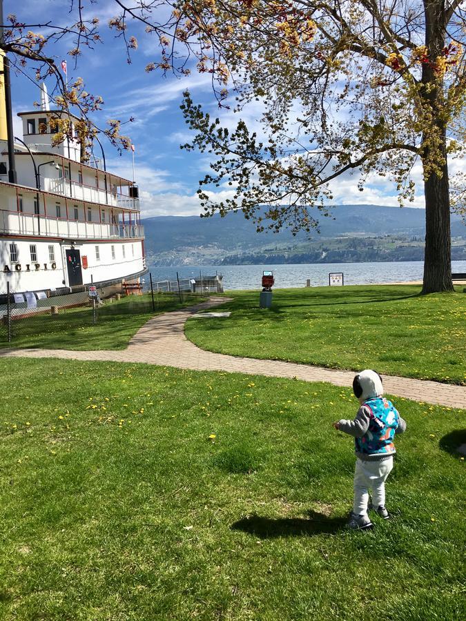 Black Sea Motel Penticton Ngoại thất bức ảnh