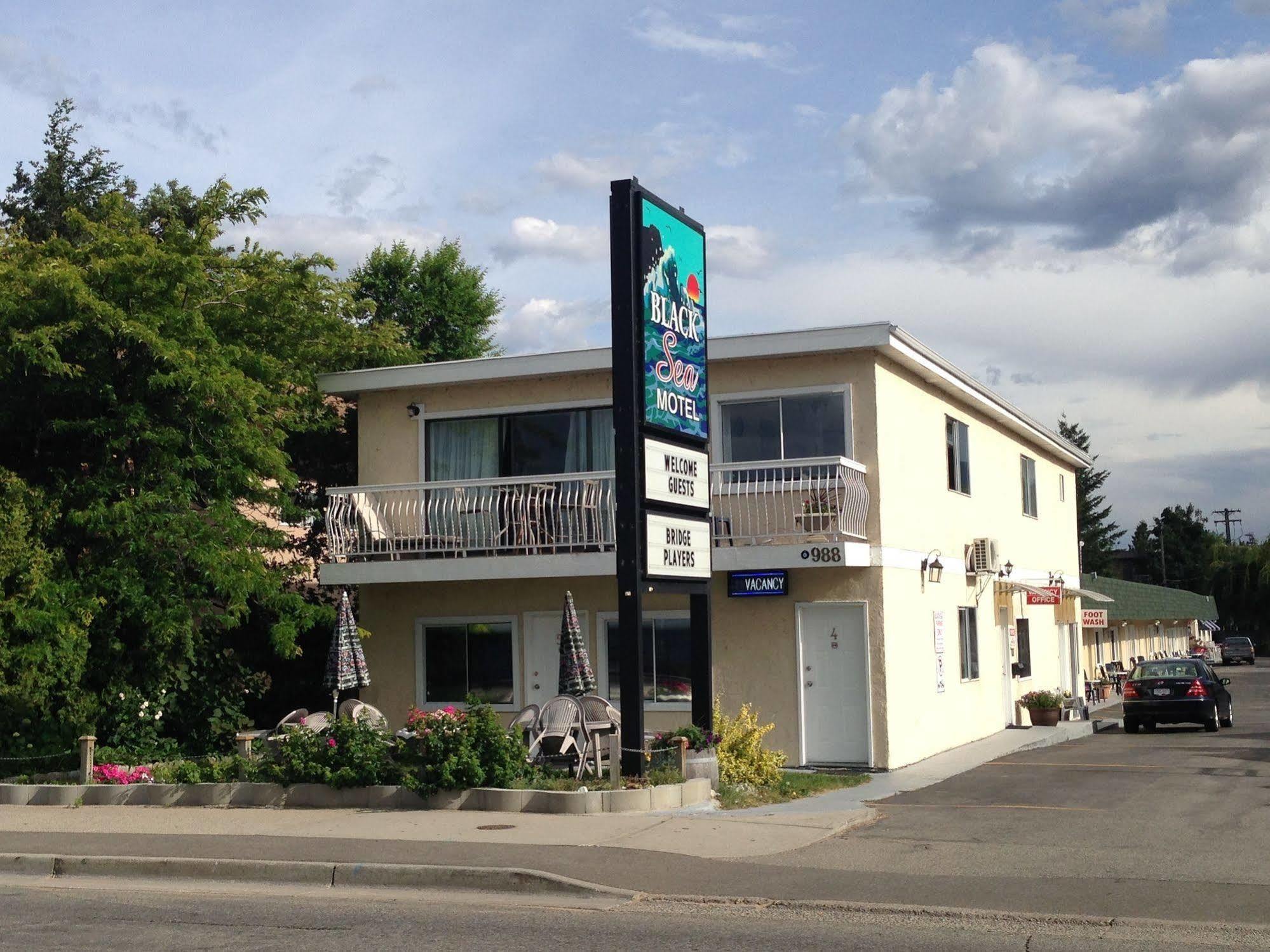 Black Sea Motel Penticton Ngoại thất bức ảnh
